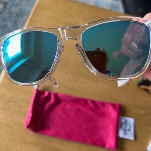🌟 NEW Oakley Frogskins Prizm Sapphire Iridium Sunglasses – Crystal Clear Frame